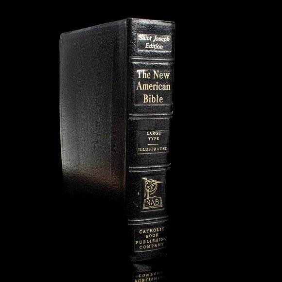 Saint Joseph Edition The New American Bible Leather Cover Family Record Section - Picture 7 of 10